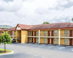 Отель Econo Lodge North Charleston  Чарльстон